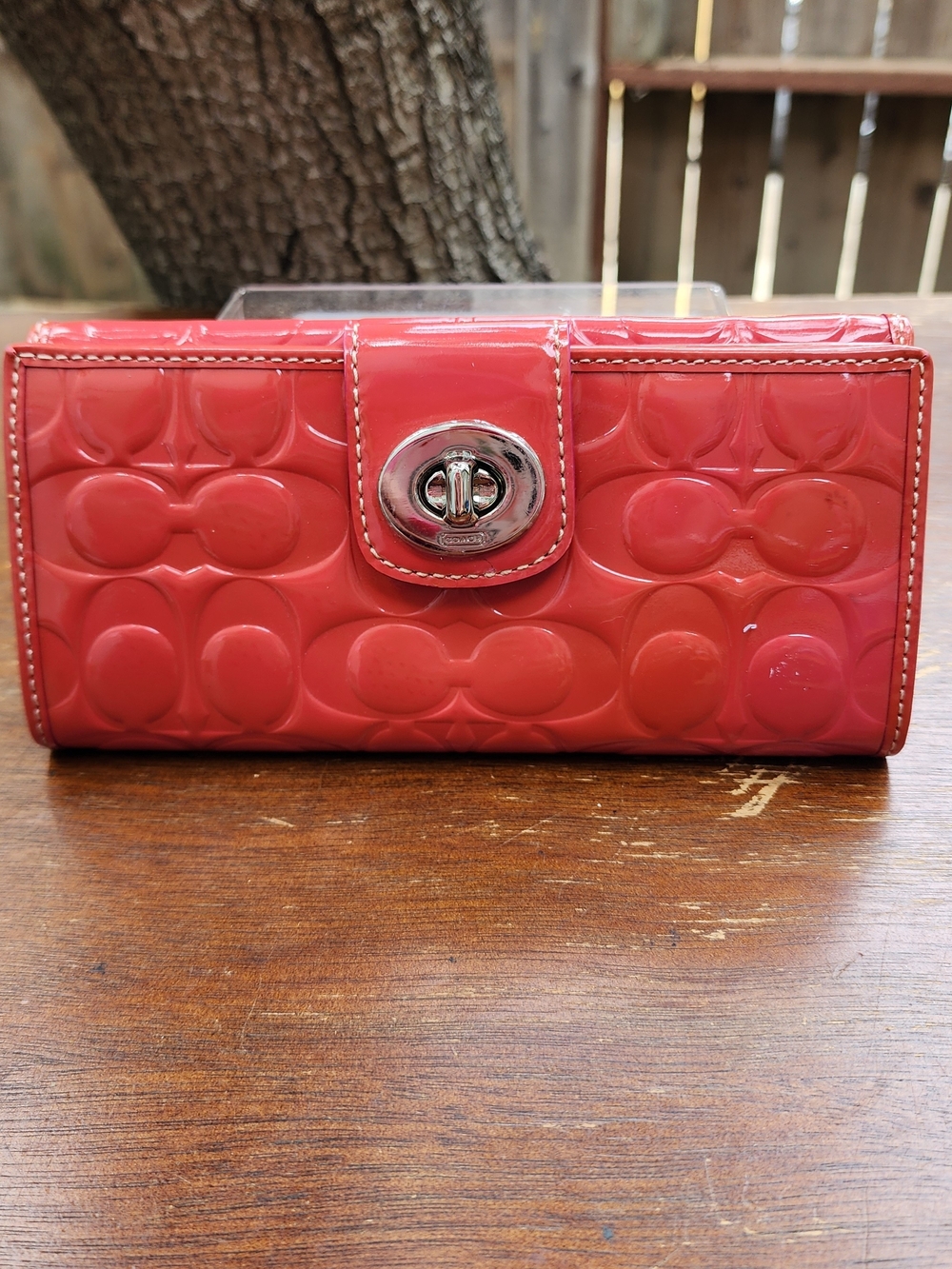 COACH Red & Pink Colorblock Patent Leather Signature Turnlock Wallet